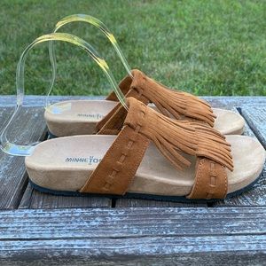 Minnetonka Daisy Slide